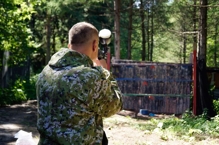 В Йошкар-Оле состоялся турнир по пейнтболу, посвященный памяти погибшего сотрудника СОБР Дмитрия Логинова