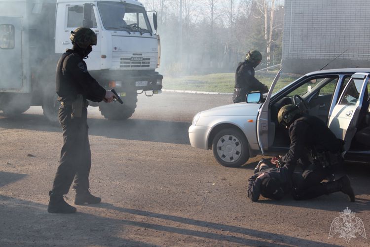 Специальному отряду быстрого реагирования исполнилось 28 лет 