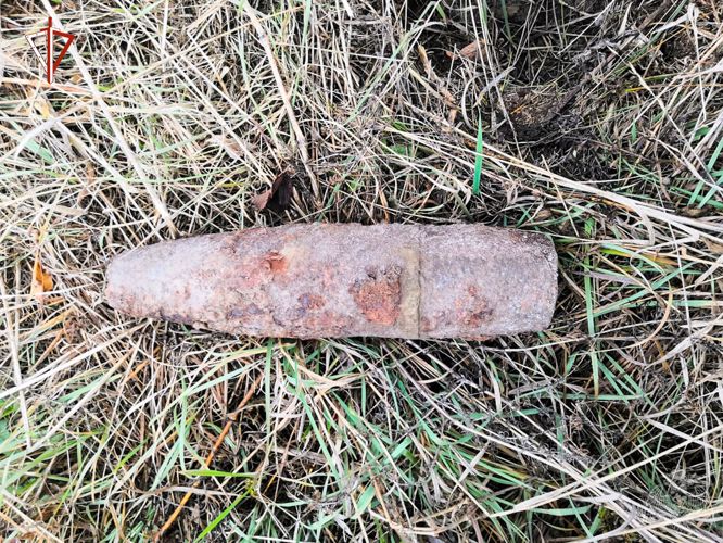 В Моркинском районе взрывотехники ОМОН Росгвардии обследовали боеприпас времен Великой Отечественной войны, найденный местным жителем