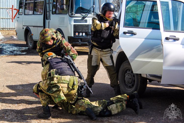 ОМОН Росгвардии отмечает свой профессиональный праздник