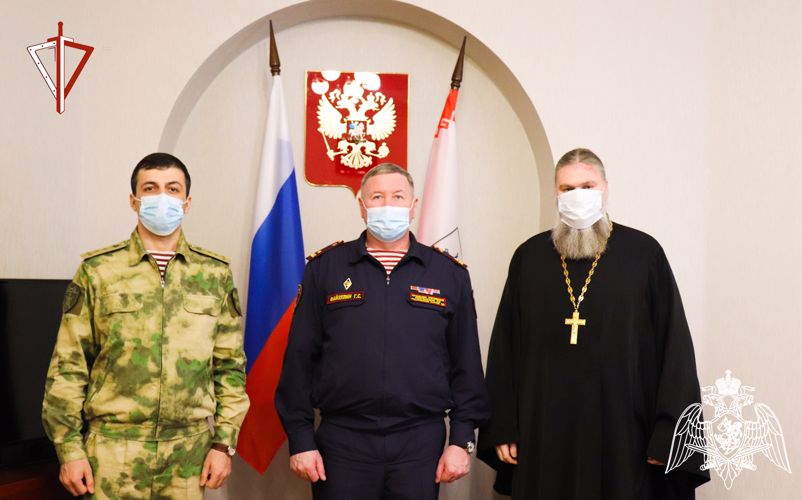 В Йошкар-Оле начальник территориального управления Росгвардии встретился с духовным наставником коллектива