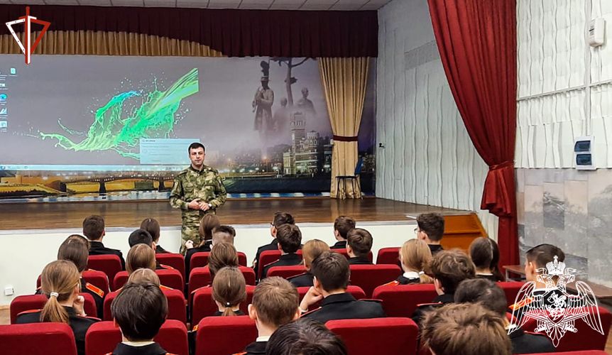 В Йошкар-Оле росгвардейцы провели для подшефных кадет урок мужества, посвященный Дню памяти воинов-интернационалистов