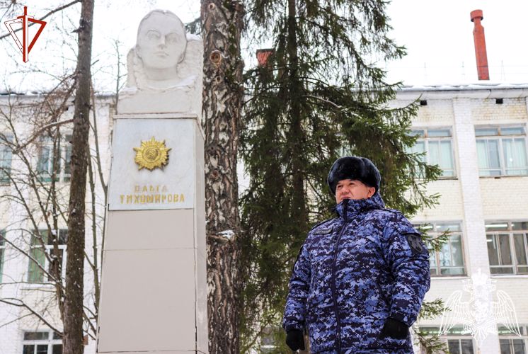 РосгвардияГид Республики Марий Эл: Памятник - бюст Ольге Тихомировой