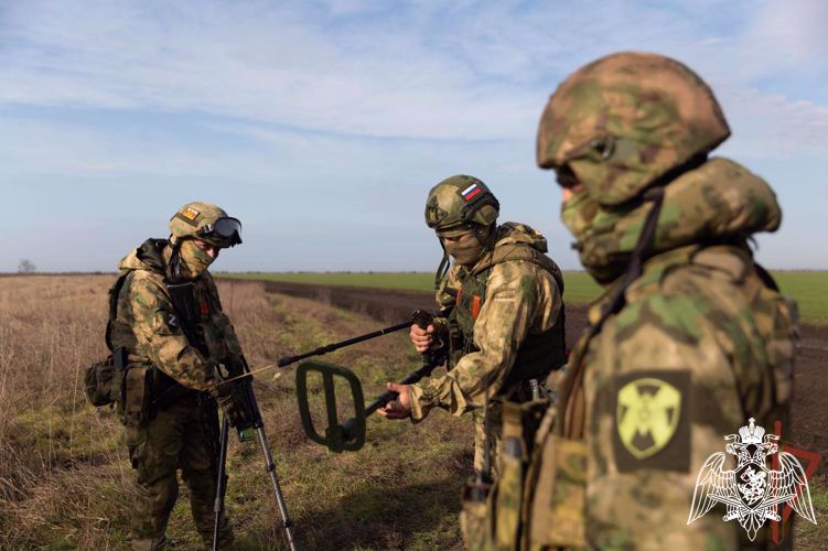 Росгвардия показала работу саперов в районе специальной военной операции