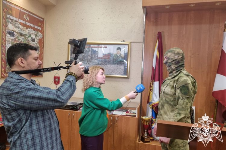 Представители телепроекта «На страже веры и Отечества» пришли в гости к росгвардейцам Приволжья