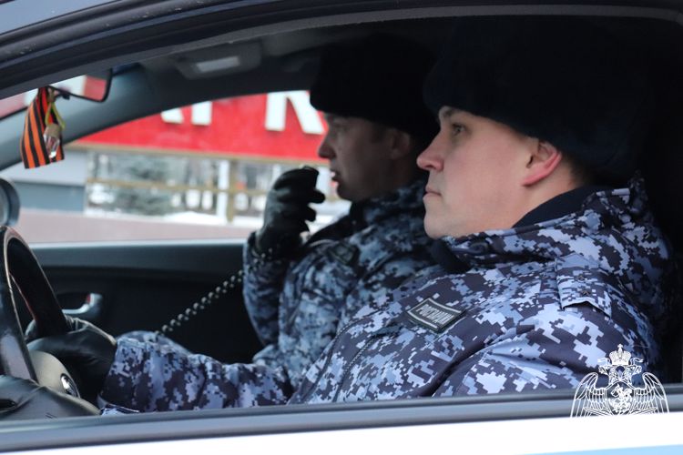 В Йошкар-Оле сотрудники Росгвардии задержали гражданина, подозреваемого в хищении товара 