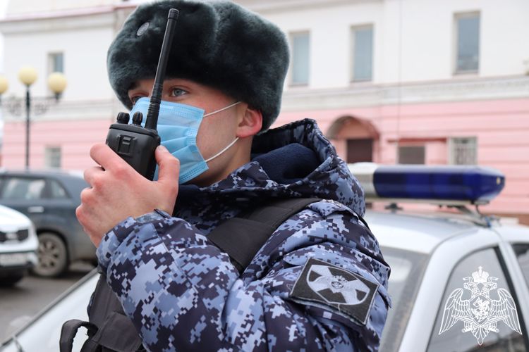 В Йошкар-Оле сотрудники Росгвардии задержали гражданина, подозреваемого в хищении товара 