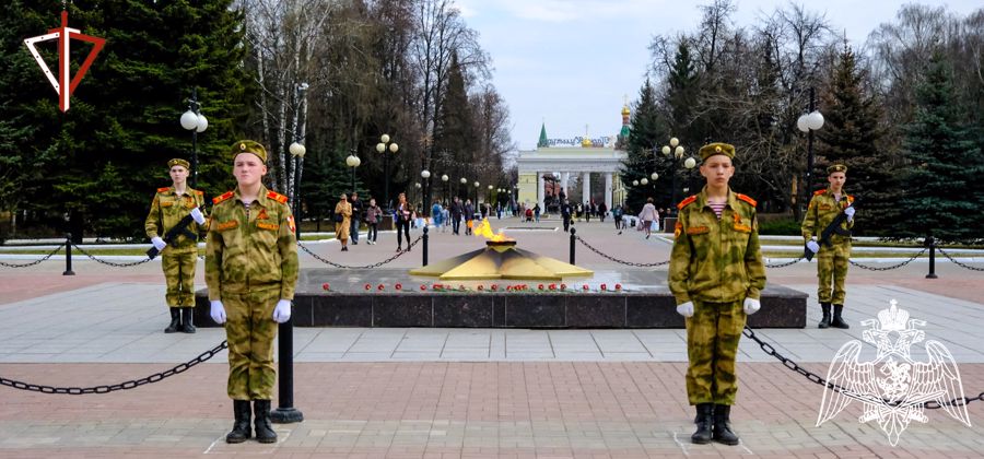 В Йошкар-Оле учащиеся подшефного класса Росгвардии заступили на «Вахту памяти»