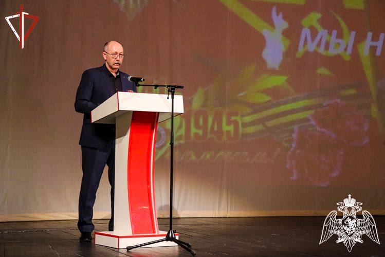 В канун Дня Победы росгвардейцы Марий Эл посмотрели документальный фильм «Парад победителей»