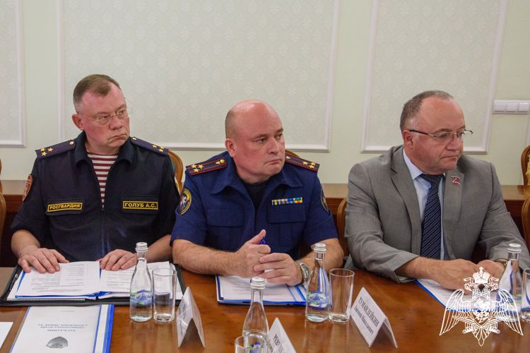 В Йошкар-Оле начальник территориального управления Росгвардии принял участие в заседании Антитеррористической комиссии и Оперативного штаба
