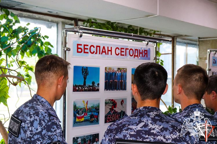В Йошкар-Оле росгвардейцы приняли участие в мероприятии, посвященном Дню солидарности в борьбе с терроризмом