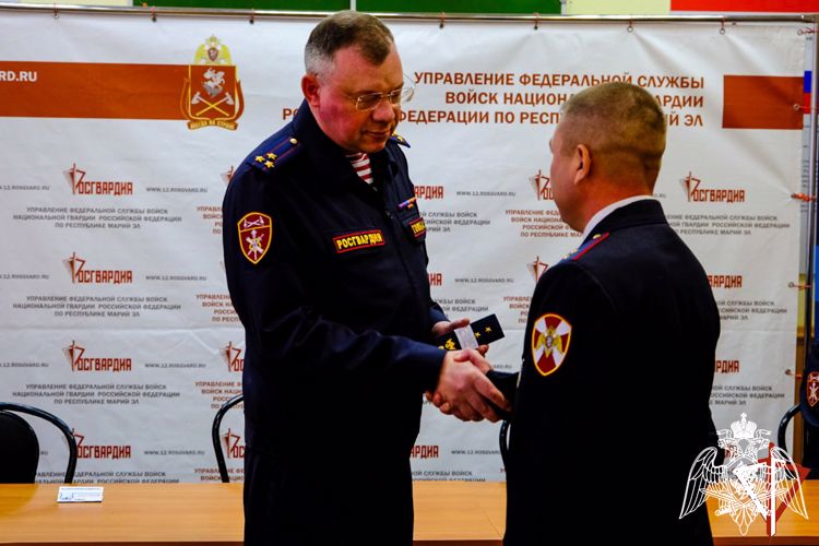 В Марий Эл сотрудники отдела вневедомственной охраны Росгвардии отметили свой профессиональный праздник