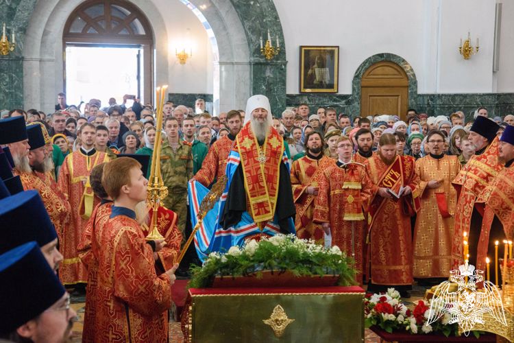 В Йошкар-Оле росгвардейцы присоединилась к Всероссийскому молебну о Победе
