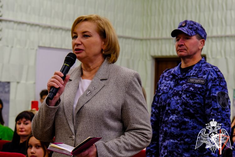 В Йошкар-Оле учащиеся подшефного класса Росгвардии принесли  торжественную клятву кадета