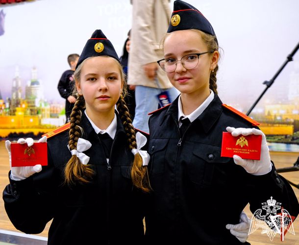 В Йошкар-Оле учащиеся подшефного класса Росгвардии принесли  торжественную клятву кадета
