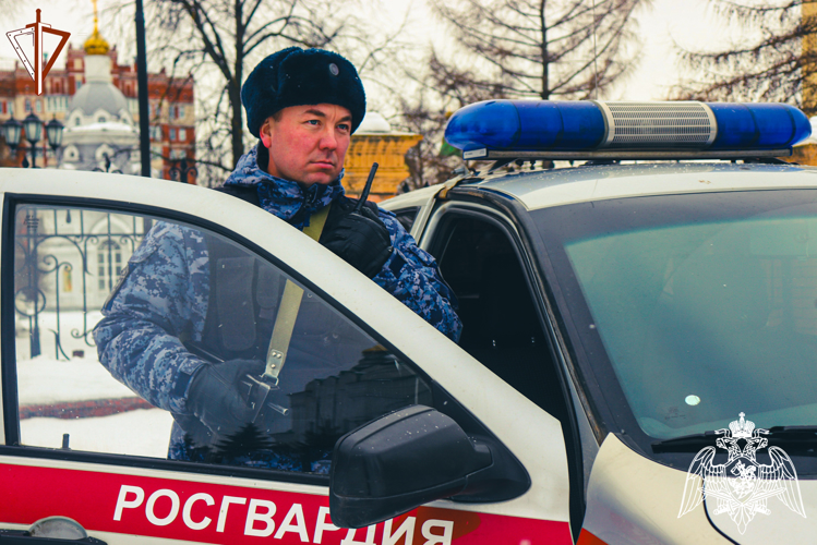 В г. Волжск сотрудники Росгвардии задержали гражданина, подозреваемого в подделке документов