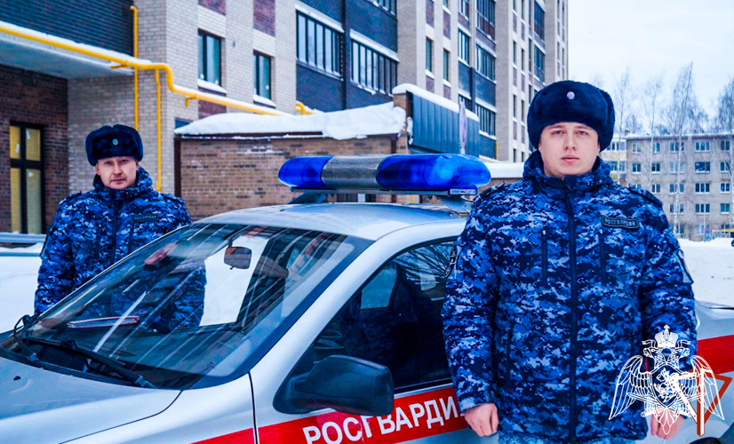 В Йошкар-Оле сотрудники Росгвардии помогли замерзающему гражданину