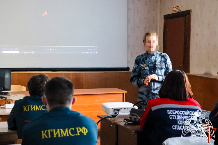 В Йошкар-Оле представители Росгвардии продолжают знакомить учащихся образовательных заведений города с ведомственными ВУЗами