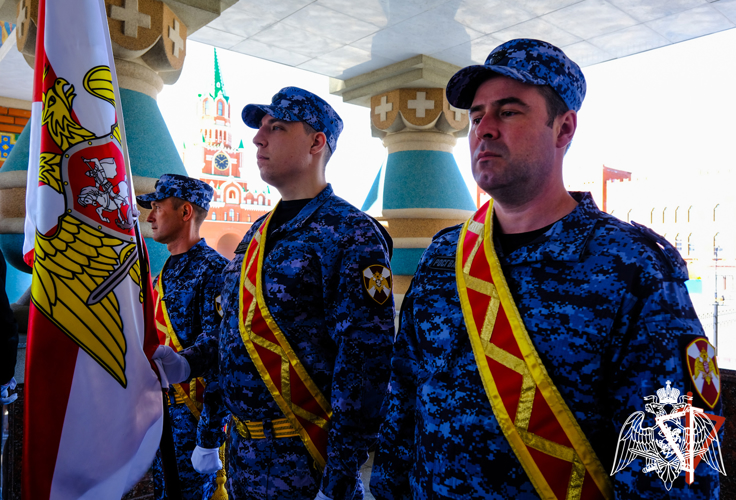 В Йошкар-Оле росгвардейцы приняли участие во Всероссийском молебне о Победе