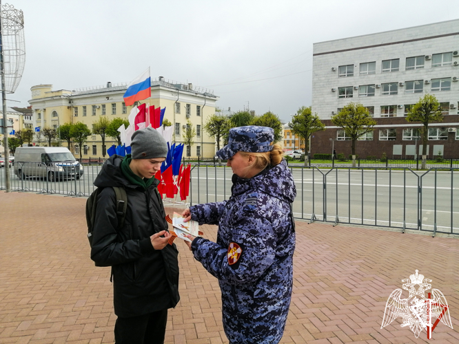 Всероссийскую акцию «Георгиевская ленточка» поддержали росгвардейцы Марий Эл