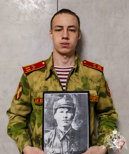 В Марий Эл подшефные кадеты Росгвардии поддержали акцию «Автограф Победы»