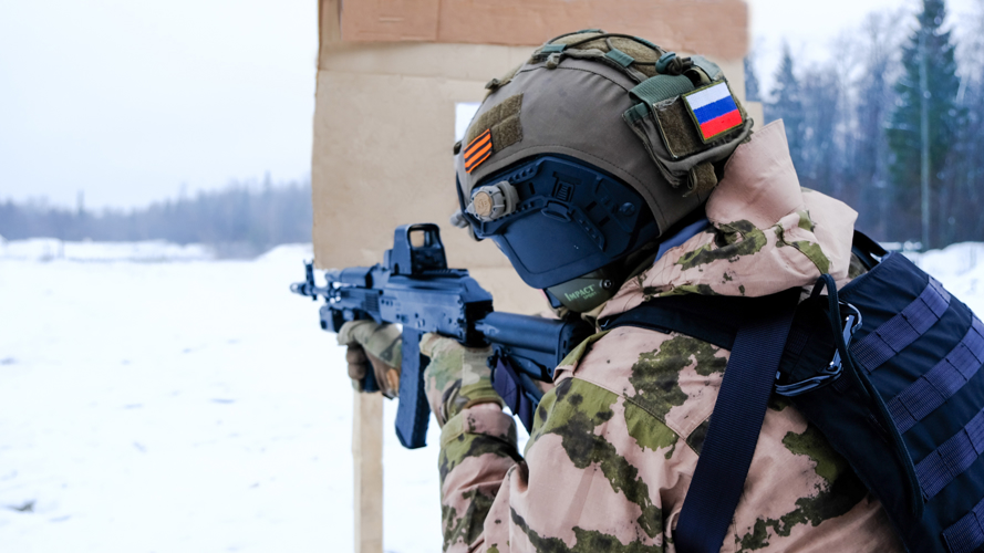 Испытания на право ношения знака отличия сотрудников спецподразделений Росгвардии прошли в Йошкар-Оле