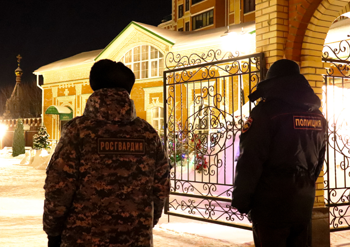 В Марий Эл росгвардейцы обеспечили безопасность граждан во время празднования Рождества Христова