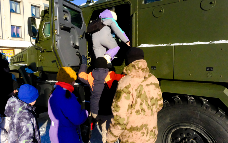 Представители Росгвардии приняли участие в стартовавшем в Марий Эл месячнике оборонно-массовой и военно-патриотической работы 