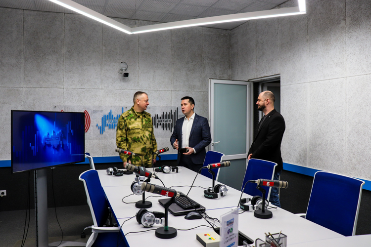 Накануне Дня образования подразделений по взаимодействию со СМИ Росгвардии начальник пресс-службы Приволжского ордена Жукова округа навестил Республику Марий Эл