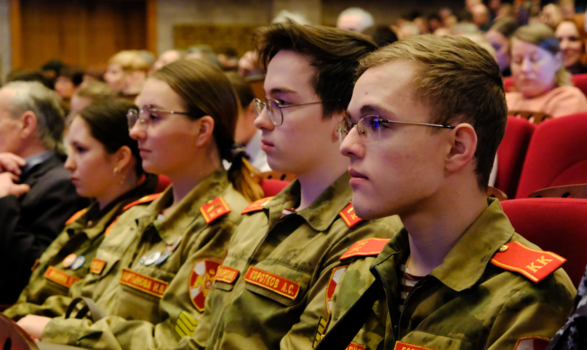 Кадеты Росгвардии стали участниками патриотического мероприятия в честь Дня защитника Отечества в Йошкар-Оле