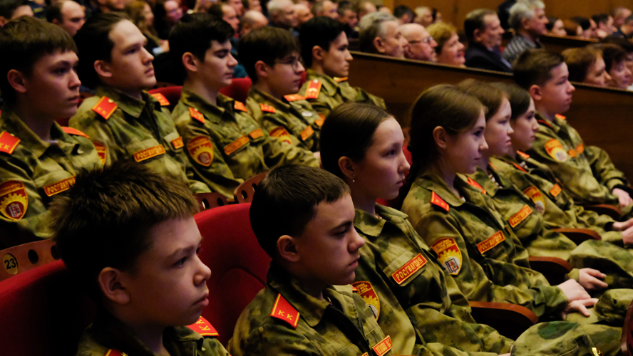 Кадеты Росгвардии стали участниками патриотического мероприятия в честь Дня защитника Отечества в Йошкар-Оле