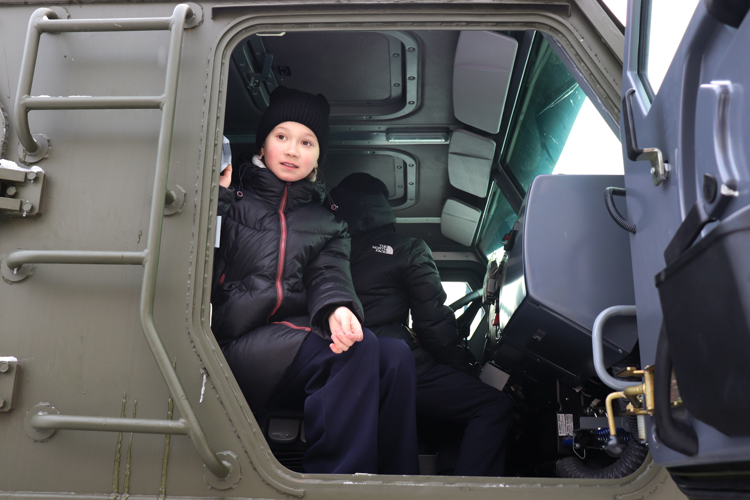 Школьники Йошкар-Олы побывали в гостях у спецподразделения Росгвардии 