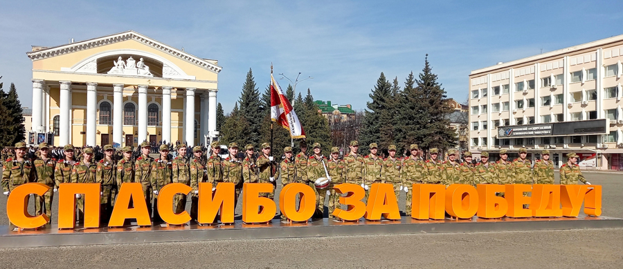 Кадеты Росгвардии приняли участие в городском конкурсе строя и песни в Йошкар-Оле