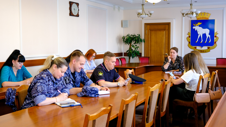 Росгвардейцы приняли участие в совещании рабочей молодежи в Йошкар-Оле