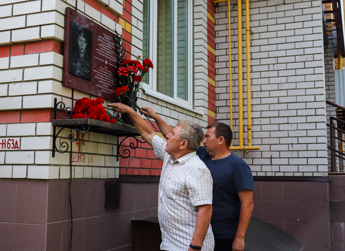 25 лет памяти и верности: в Йошкар-Оле бойцы СОБР «Берсерк» почтили память героя, погибшего при исполнении служебного долга 
