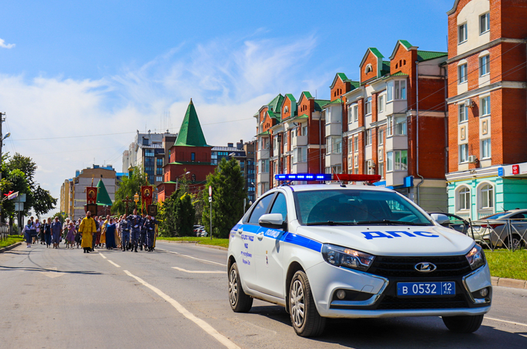 Росгвардейцы приняли участие в богослужениях в честь святого равноапостольного князя Владимира в Йошкар-Оле 