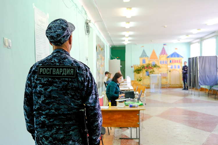 Росгвардейцы обеспечили правопорядок в ходе Единого дня голосования в Марий Эл