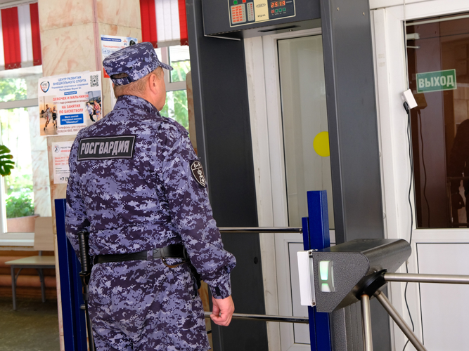 Росгвардейцы обеспечили правопорядок в ходе Единого дня голосования в Марий Эл