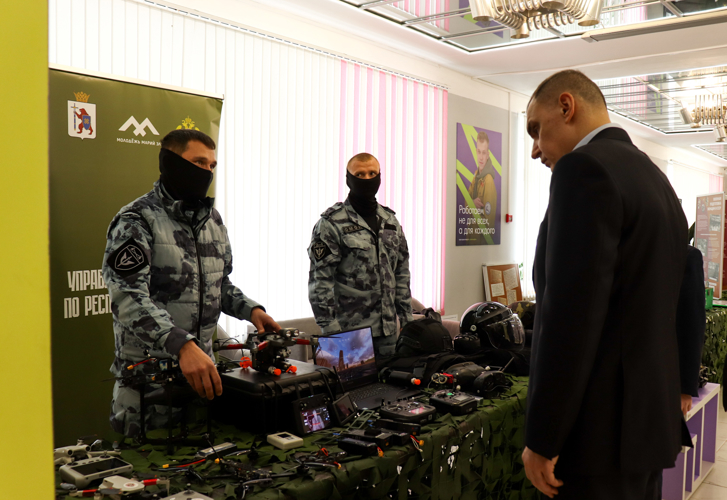 Росгвардейцы представили тематическую выставку на слёте юнармейцев в Йошкар-Оле