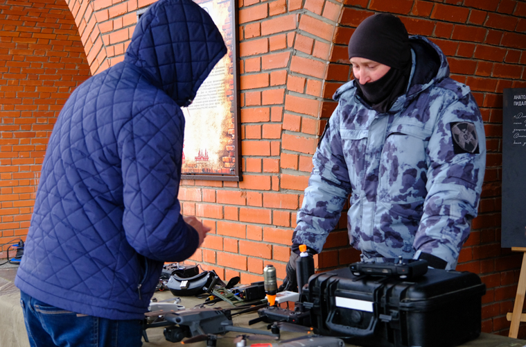 Сотрудники Росгвардии приняли участие в фестивале «Родина. Знание. Честь» в Йошкар-Оле