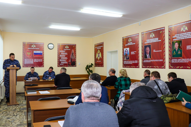 Обеспечение безопасности в период новогодних праздников обсудили в Росгвардии Марий Эл