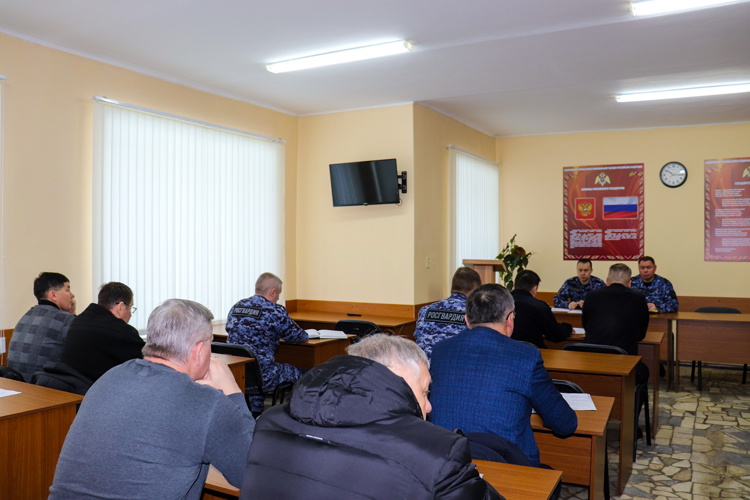 Обеспечение безопасности в период новогодних праздников обсудили в Росгвардии Марий Эл