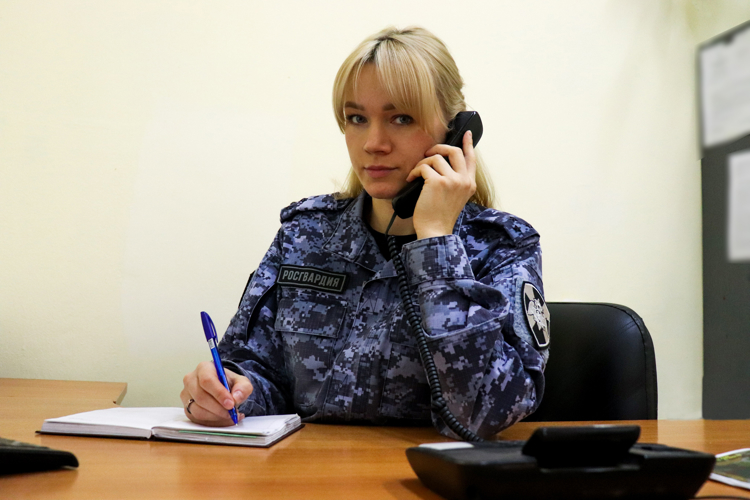 В Йошкар-Оле состоялась прямая линия по вопросам трудоустройства и службы в Росгвардии 
