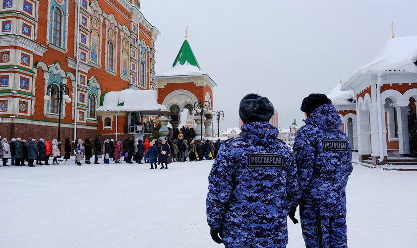 Сотрудники Росгвардии обеспечили общественный порядок и безопасность в ходе празднования Крещения Господня в Марий Эл