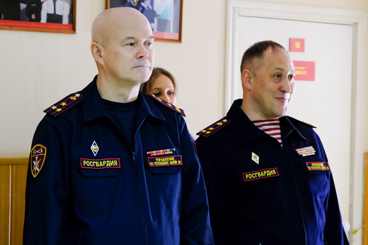 57-ю годовщину со дня образования отмечают сотрудники подразделений лицензионно-разрешительной работы и государственного контроля Росгвардии в Марий Эл 