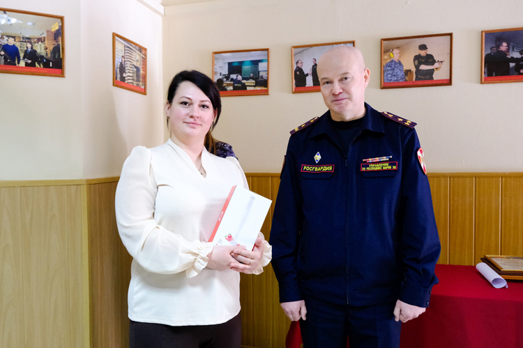 57-ю годовщину со дня образования отмечают сотрудники подразделений лицензионно-разрешительной работы и государственного контроля Росгвардии в Марий Эл 