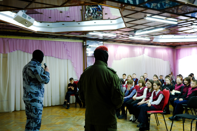 В Йошкар-Оле росгвардейцы приняли участие в мероприятии, приуроченном ко Дню памяти воинов-интернационалистов