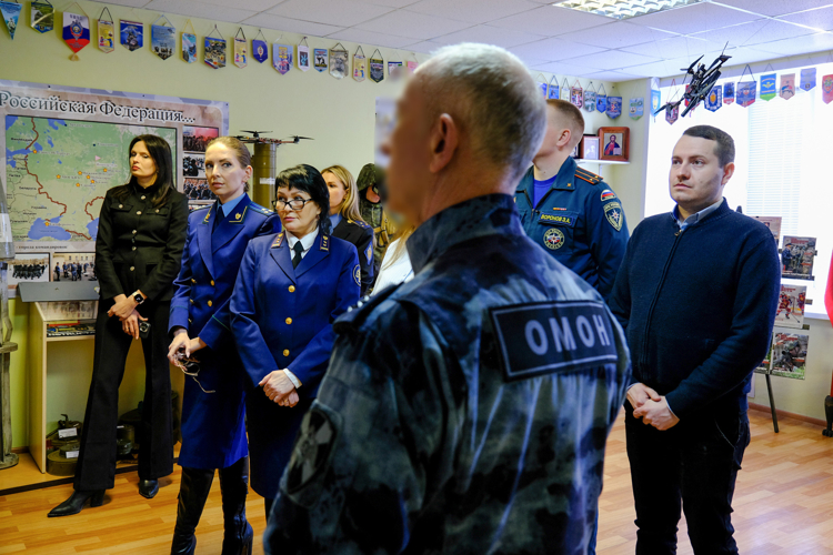 Представители пресс-служб правоохранительных органов и экстренных служб Марий Эл познакомились с работой спецподразделений Росгвардии