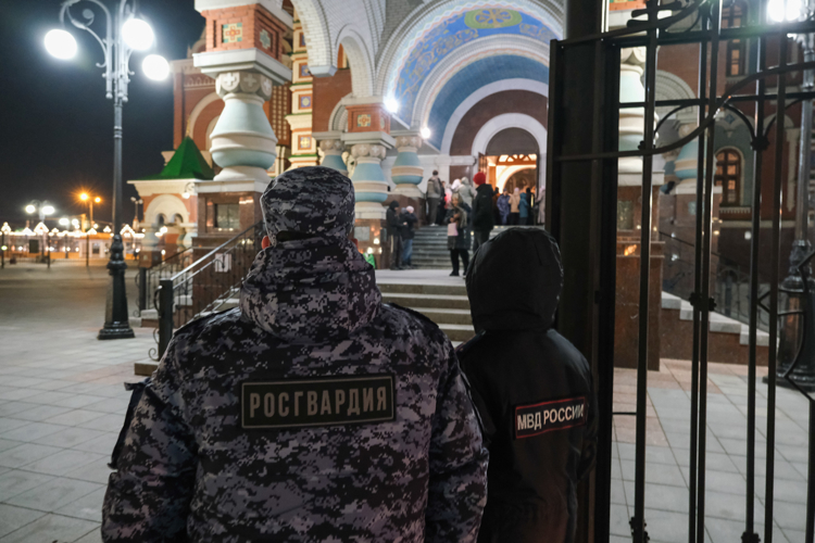 В Марий Эл росгвардейцы обеспечили правопорядок в период пасхальных торжеств