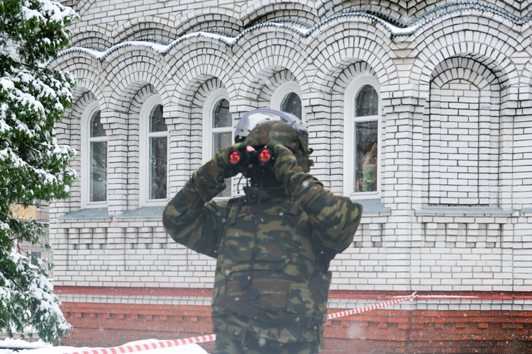 Росгвардейцы Марий Эл выполнили поставленные задачи в ходе всероссийских учений в образовательных организациях